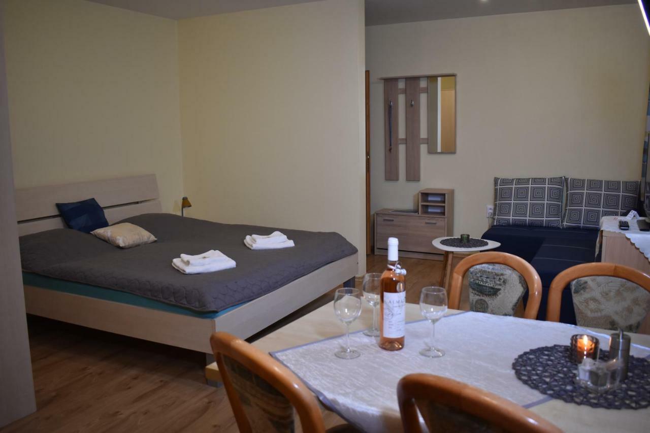 Apartmán Beska Bešeňová Exteriér fotografie